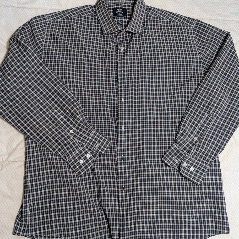 Men's Ligh green and White Checkered Shirt